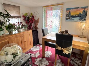 Dining Room- click for photo gallery